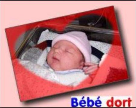 Bébé dort