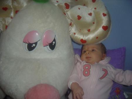 Bébé  et nounours geant